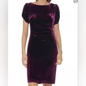 Karl Lagerfeld Women's Burgundy Stretch Velvet Short Sleeve Midi Dress. Size 10